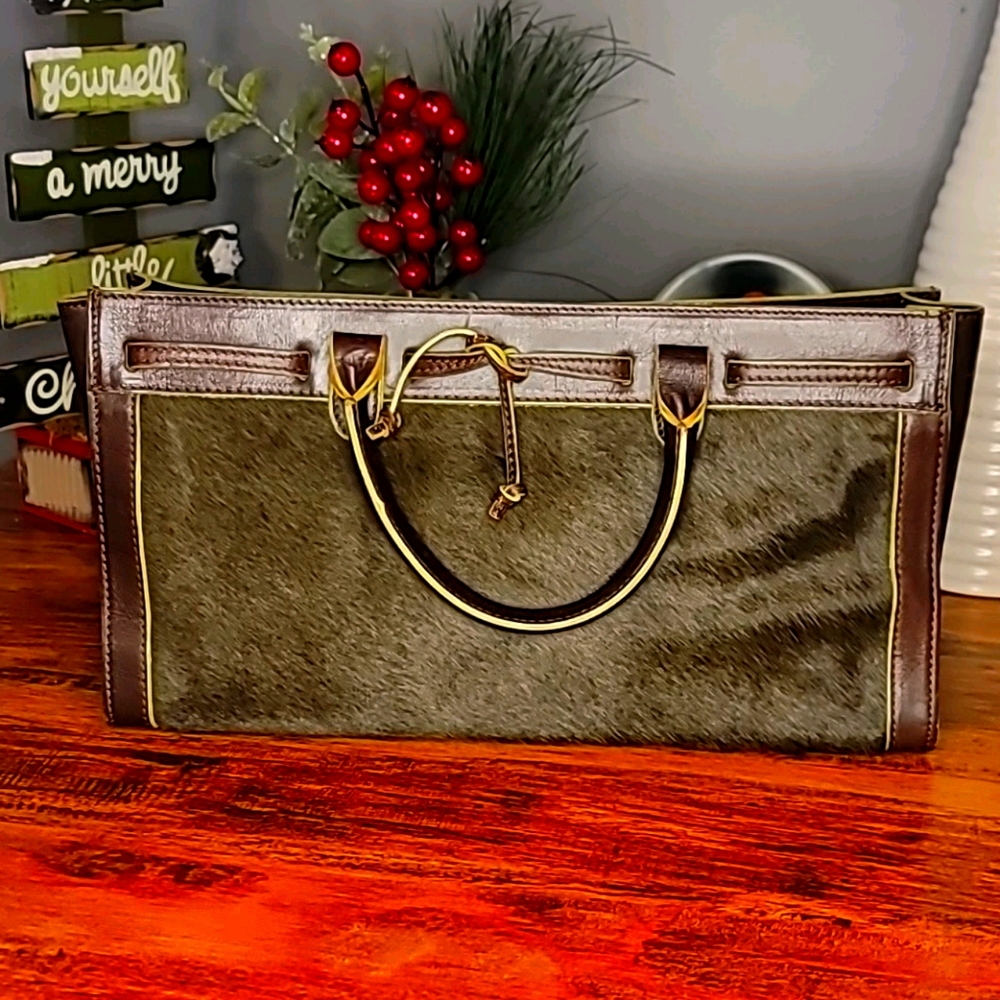 Claudia Firenze Green Leather Cafe Skin bag
